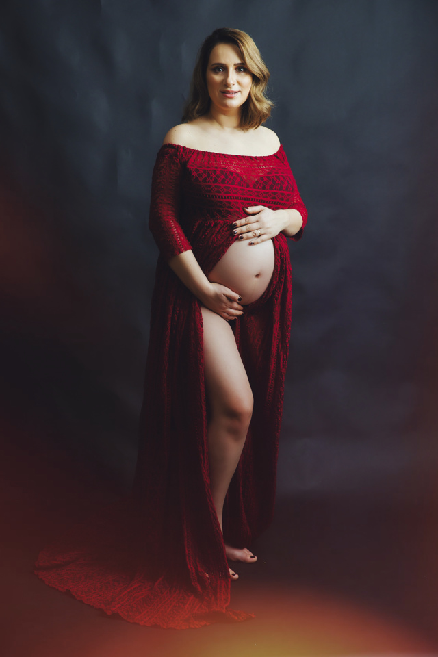 sedinta foto maternitate in studio in Iasi